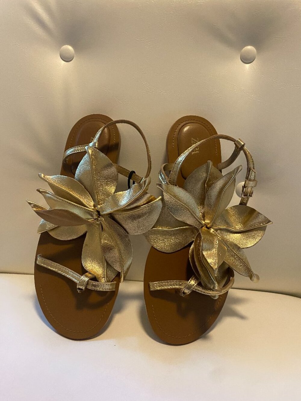 New Zara Leather Gold Flower Sandal Size 39